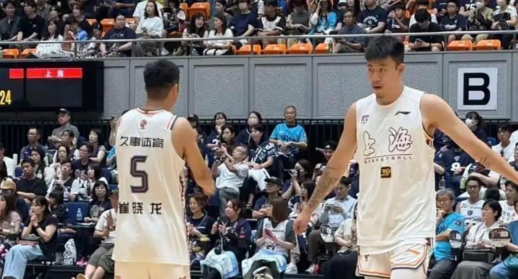 两支球队在, ndjry, 姆纳